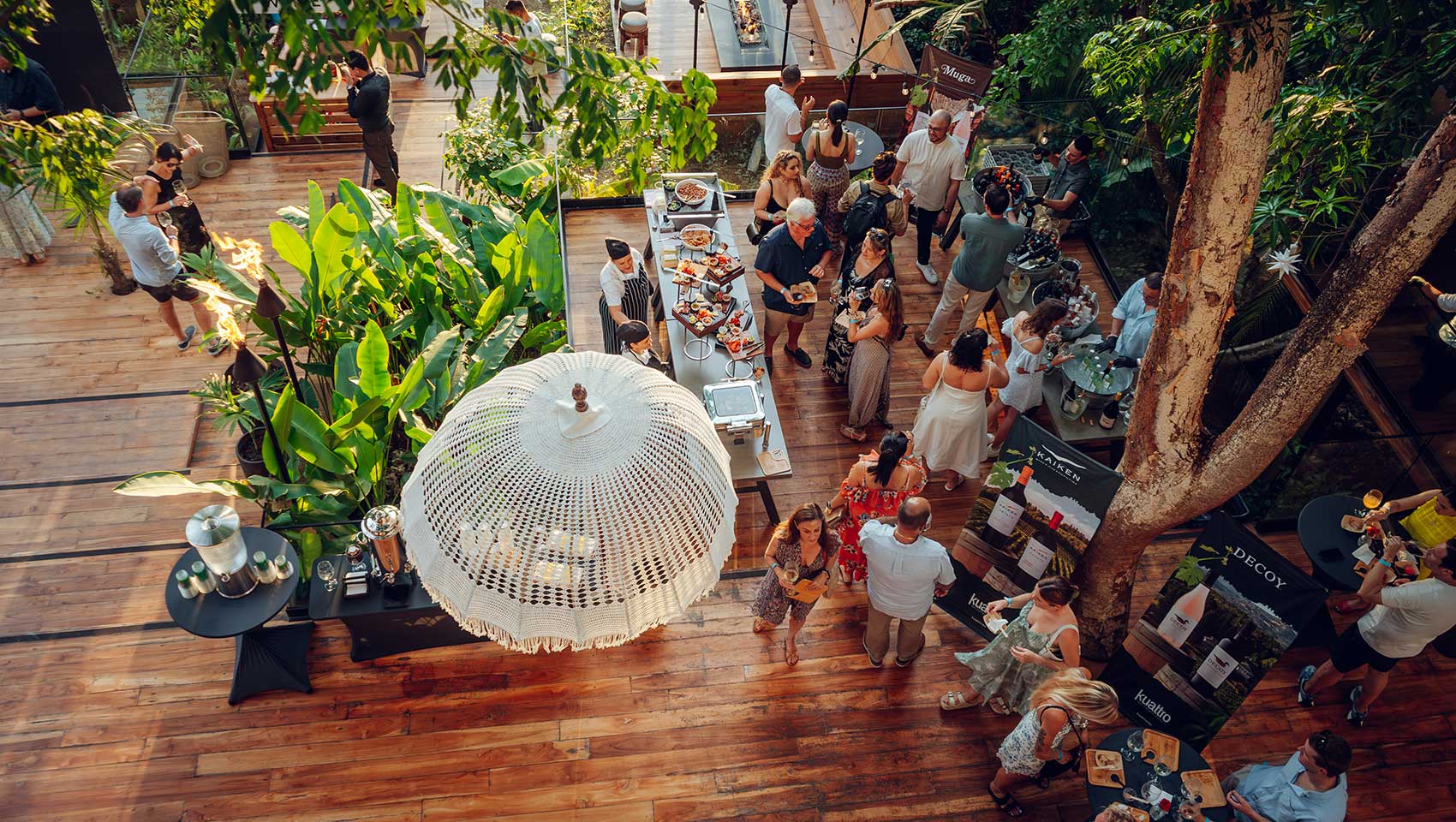 Event on the pool deck at Kimpton Grand Roatán