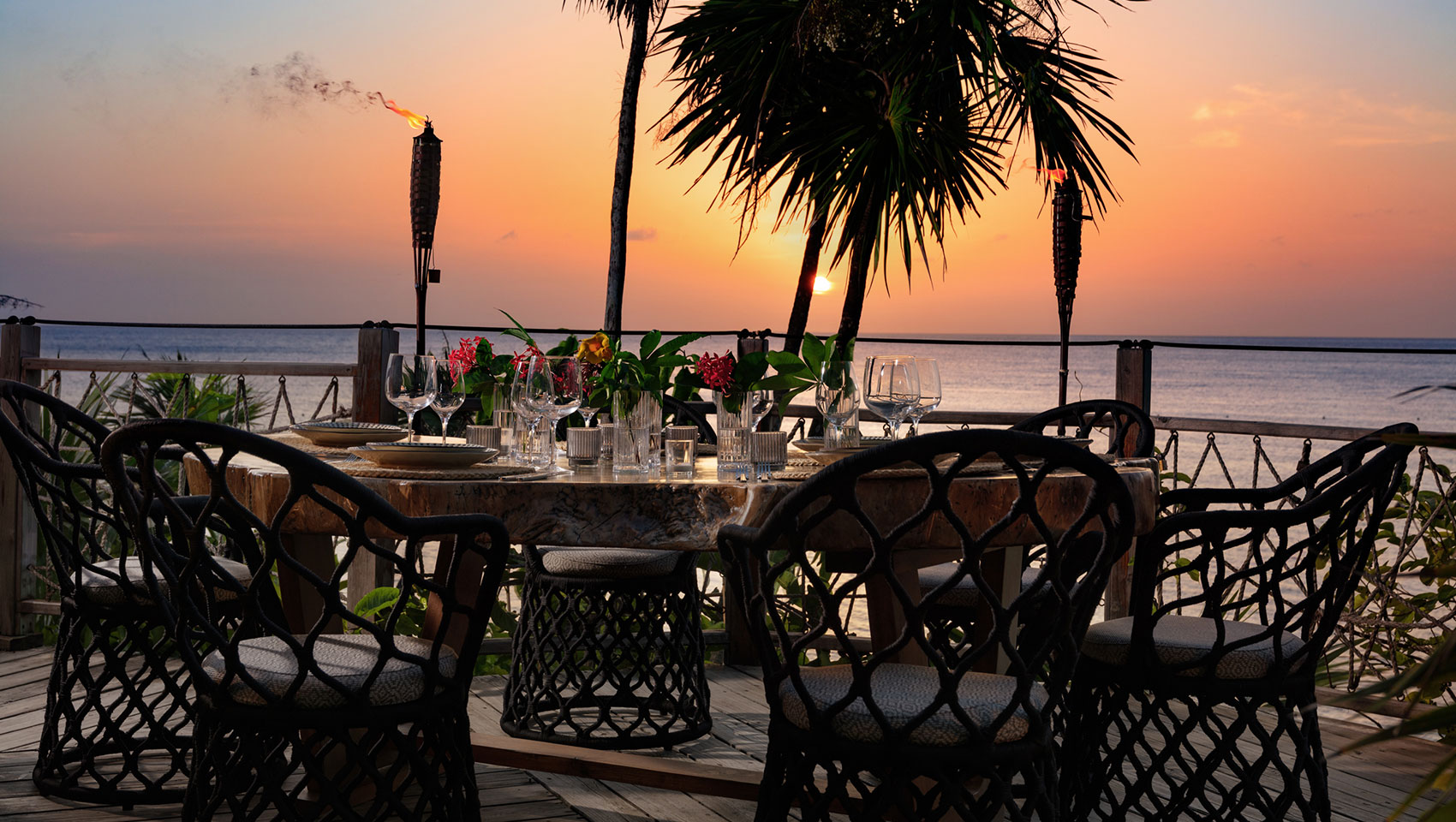 Green Flash Table dusk