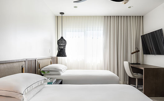 One Bedroom Premium Villa Suite Beachfront King Bed